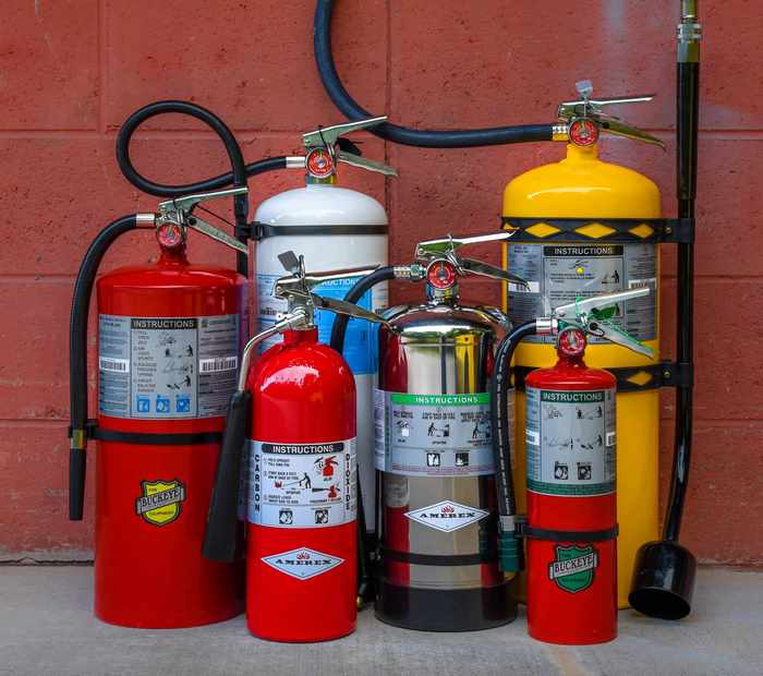 Các bộ phận của bình chữa cháy
