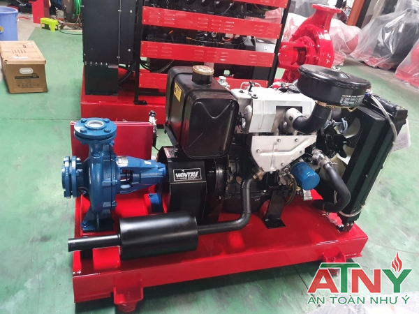 Bán máy bơm diesel nhập khẩu động cơ hyundai d4bb đầu bơm pentax ý mới 100%