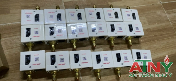 Báo giá công tắc áp lực có kiểm định cấp tem PCCC sẵn theo lô