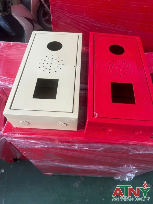 Bộ tổ hợp màu đỏ gắn chuống đèn khẩn