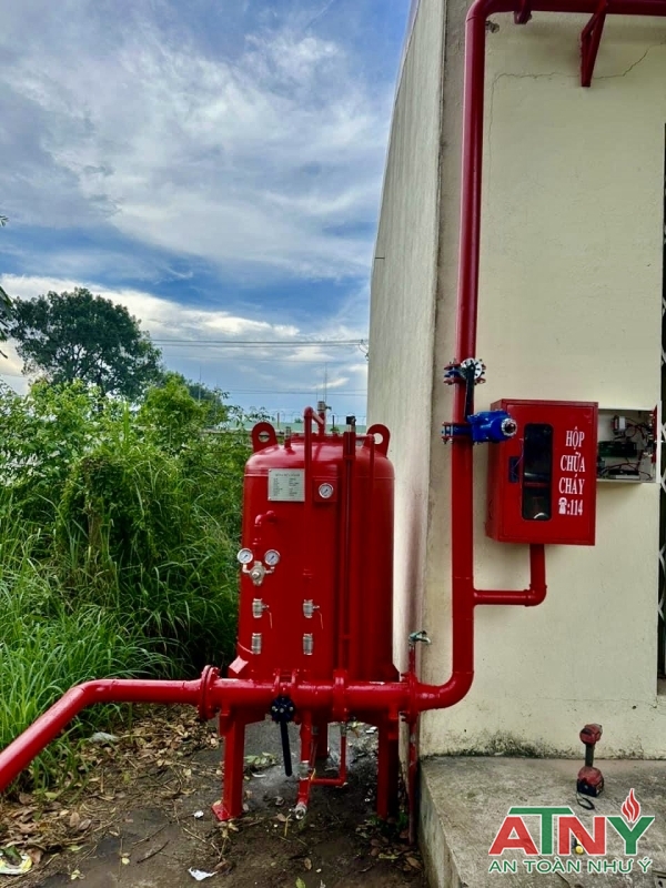 Bồn foam 500L lít cung cấp báo giá lắp đặt trọn gói cho kho xăng dầu hóa chất dung môi