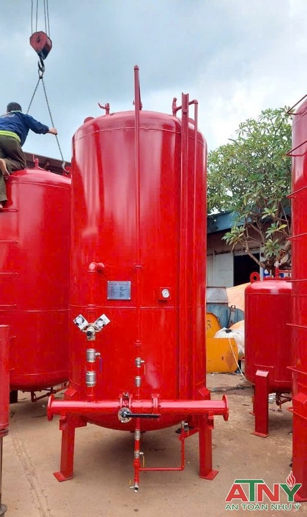 Bồn foam chữa cháy dạng đứng