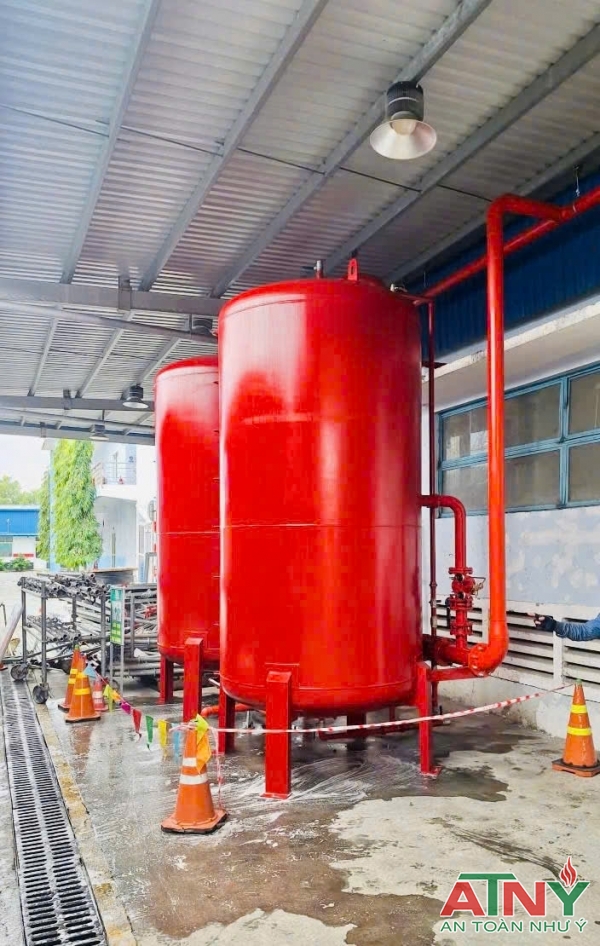 Gia công sản xuất lắp ráp bồn chứa đựng bọt foam 3% 6%