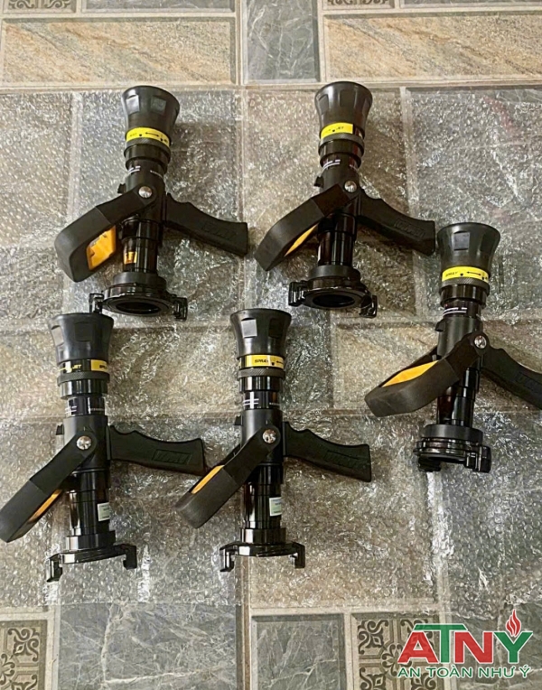 Lăng phun chữa cháy chỉnh tia hai tác dụng có kiểm định pccc