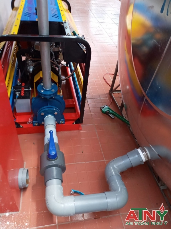 Lắp bơm diesel chữa cháy trực tiếp nơi có nguồn nước hoặc kết nối vô bồn chứa