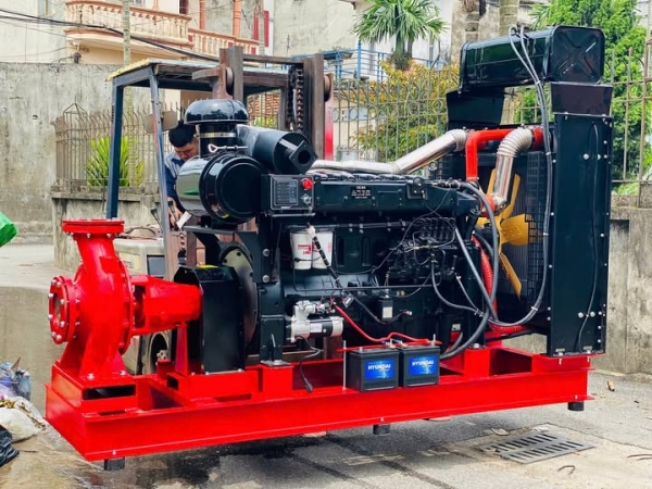 Máy bơm diesel Hàn Quốc động cơ koodec đầu bơm pentax ý