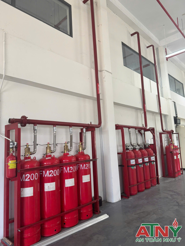 Thi công lắp đặt hệ thống khí fm200 180L