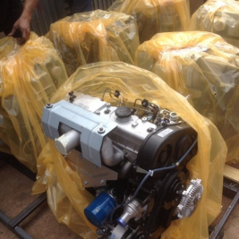 Bán máy bơm diesel nhập khẩu động cơ hyundai d4bb đầu bơm pentax ý mới 100%