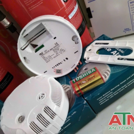 Đầu báo khói độc lập tại chỗ dùng pin không dây QA31 horing Taiwan Đài Loan