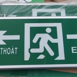 Đèn exit thoát hiểm các hướng lên xuống cầu thang trái phải