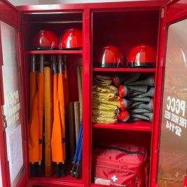 Hộp tủ đựng dụng cụ thiết bị pccc quần áo nón búa rìu kéo kìm cộng lực dụng cụ y tế