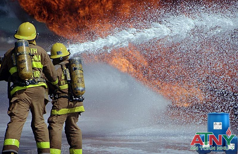 Lăng phun bọt chữa ch&aacute;y l&agrave; g&igrave;?