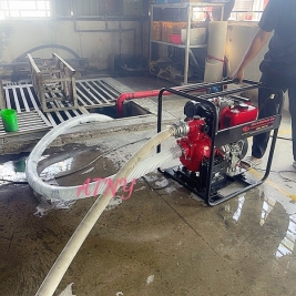 Máy bơm chữa cháy rừng khiêng tay di động nhỏ gọn chạy xăng 4 thì hoặc dầu diesel