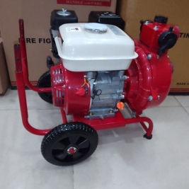 Máy bơm chữa cháy rừng khiêng tay di động nhỏ gọn chạy xăng 4 thì hoặc dầu diesel