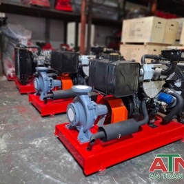 Máy bơm diesel hyundai d4bb đầu bơm ebara 100x80