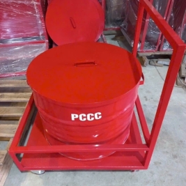 Thùng phi đựng cát có xe đẩy tay nắm chữa cháy xăng dầu kho hóa chất dung môi