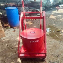 Thùng phuy đựng cát pccc xe đẩy có nắp đậy sơn đỏ