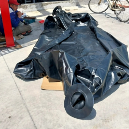 Túi cao su bồn chứa đựng bình foam là gì