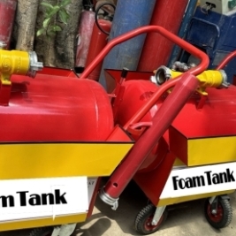 xe foam di động giá rẻ tại TPHCM loại xe đẩy kèm bộ trộn foam và foam có kiểm định PCCC