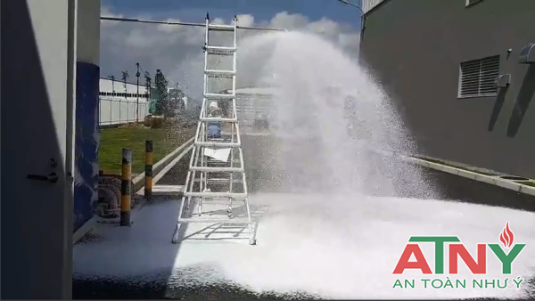 Tìm hiểu về foam chữa cháy 3% 6% đã được kiểm định pccc như nào
