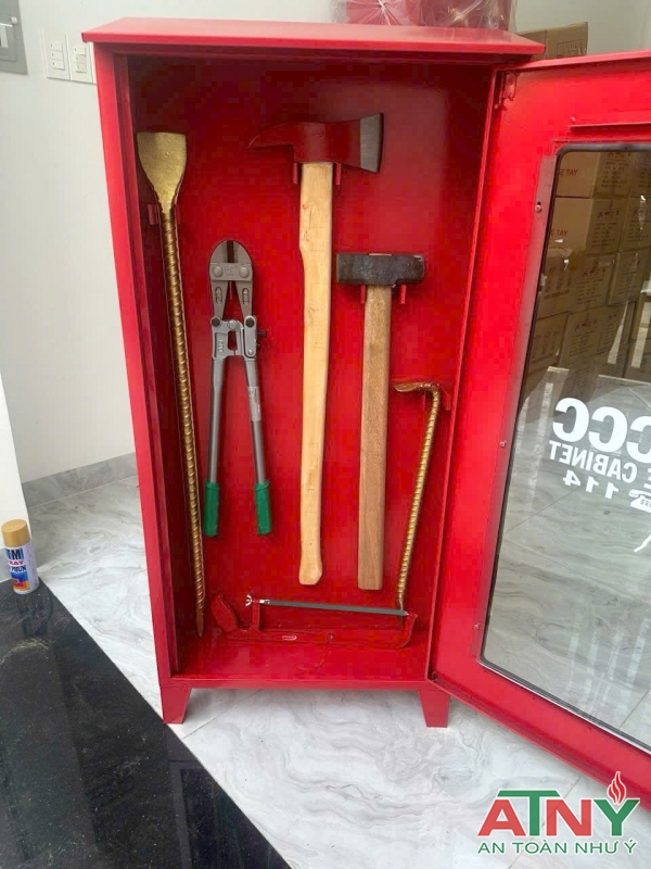 Tủ đựng dụng cụ phá dỡ pccc búa rìu xà beng kìm cắt