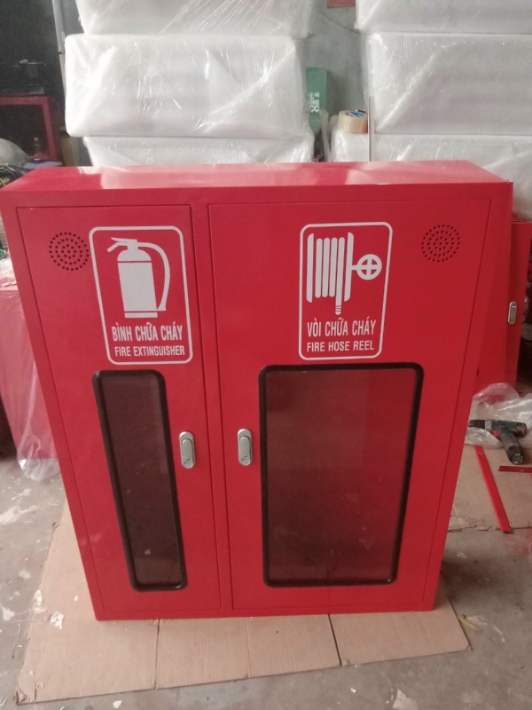 TỦ CHỮA CHÁY ĐỰNG BÌNH VAN VÒI LĂNG PHUN
